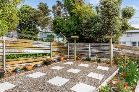 Photo of property in 1 Derby Place, Cannons Creek, Porirua, 5024