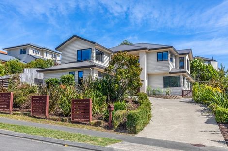 Photo of property in 16 Endeavour Drive, Whitby, Porirua, 5024