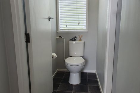 Photo of property in 2 Drury Street, Cloverlea, Palmerston North, 4412