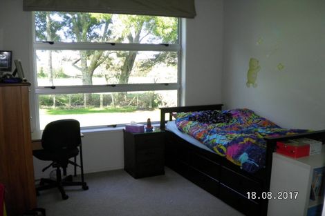 Photo of property in 32 Metcalfe Road, Ngahinapouri, Hamilton, 3290