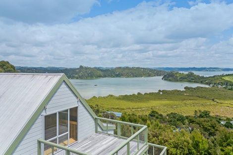 Photo of property in 16 Lichen Grove, Russell, 0272