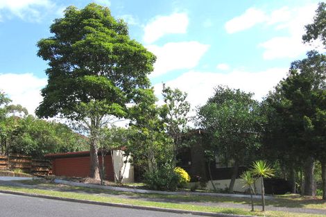 Photo of property in 3 Valdese Rise, Browns Bay, Auckland, 0630