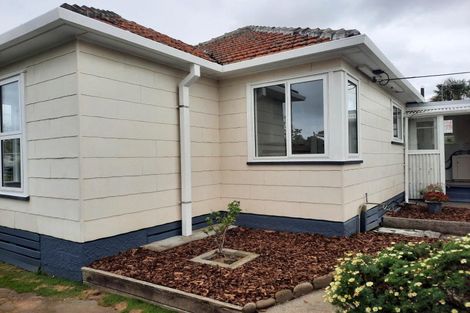 Photo of property in 5 Raleigh Street, Vogeltown, New Plymouth, 4310