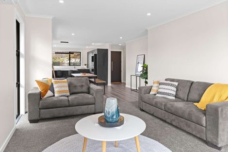 Photo of property in 17a Queenwood Road, Levin, 5510