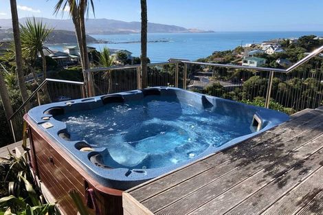 Photo of property in 63 Houghton Bay Road, Houghton Bay, Wellington, 6023