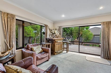 Photo of property in 6 Kirkpatrick Place, Havelock North, 4130
