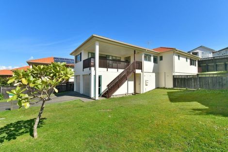 Photo of property in 16 Clea View, Gulf Harbour, Whangaparaoa, 0930