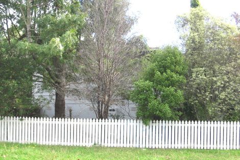 Photo of property in 68 Borich Road, Sunnyvale, Auckland, 0612