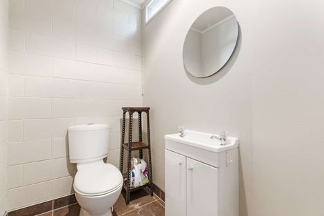 Photo of property in 136 Valley Road, Pukekohe, 2120