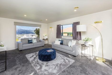 Photo of property in 34 Birkinshaw Grove, Riverstone Terraces, Upper Hutt, 5018