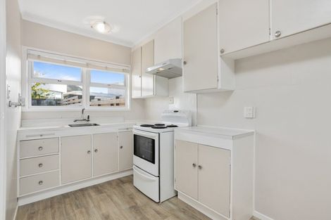 Photo of property in 2/3 Stanley Avenue, Milford, Auckland, 0620