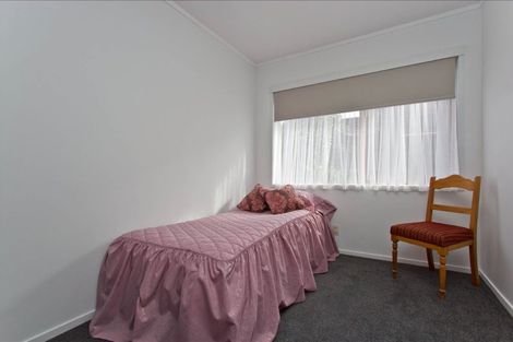 Photo of property in 71 Sandspit Road, Shelly Park, Auckland, 2014