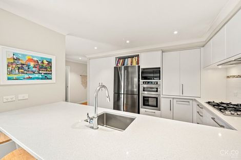 Photo of property in 21 Pempsey Street, Silverstream, Upper Hutt, 5019