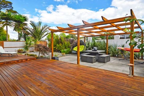 Photo of property in 10 Glenross Drive, Wattle Downs, Auckland, 2103