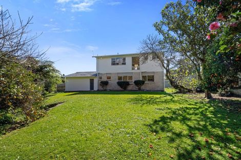 Photo of property in 3b Hunter Place, Merrilands, New Plymouth, 4312