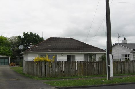Photo of property in 12a Graham Road, Conifer Grove, Takanini, 2112