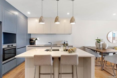 Photo of property in 1/69 Lake Road, Devonport, Auckland, 0624