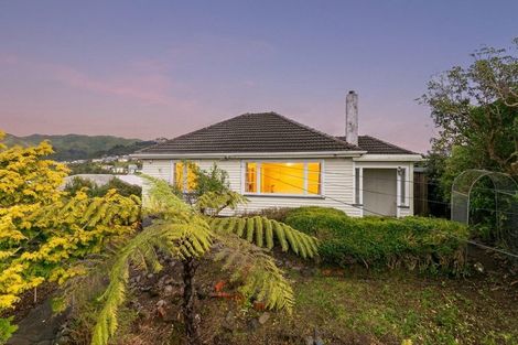 Photo of property in 28 Prospect Terrace, Johnsonville, Wellington, 6037