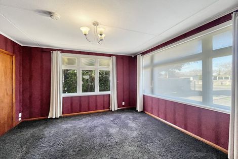 Photo of property in 5 Featherston Street, Takaro, Palmerston North, 4412
