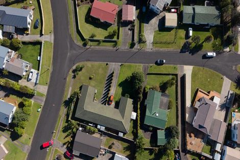 Photo of property in 19a Litchfield Place, Clarks Beach, 2122