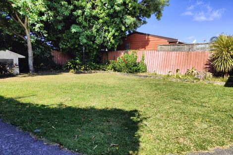 Photo of property in 12 Tyndrum Place, Highland Park, Auckland, 2010