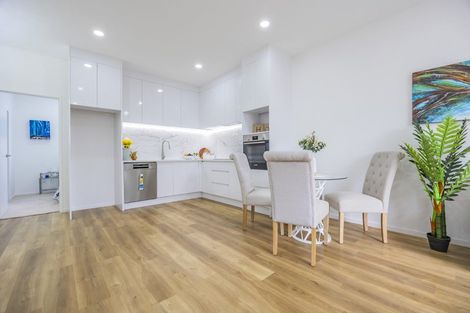 Photo of property in 57b Rathgar Road, Henderson, Auckland, 0610