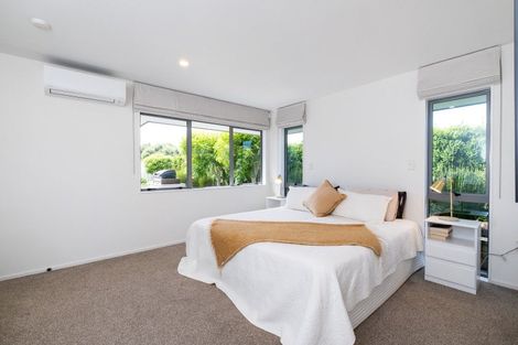 Photo of property in 86 Rochfort Road, Havelock North, 4130