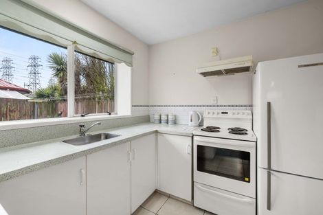 Photo of property in 2/9 Showgate Avenue, Sockburn, Christchurch, 8042
