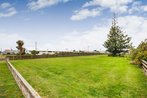 Photo of property in 33a Cook Street, Foxton, 4814
