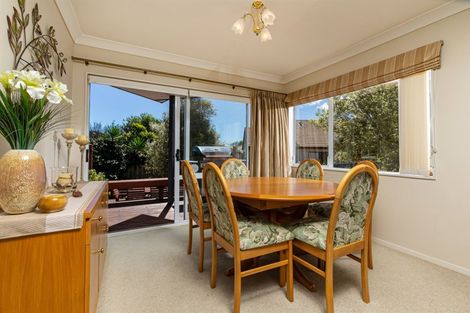 Photo of property in 3 Gala Place, Henderson, Auckland, 0612