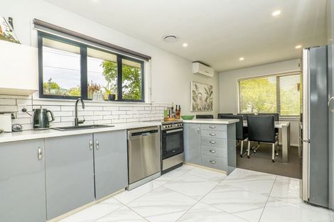 Photo of property in 14 Vardon Crescent, Shirley, Christchurch, 8061