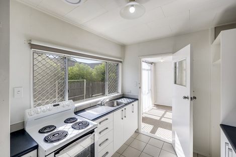 Photo of property in 2/166 Gloucester Street, Taradale, Napier, 4112