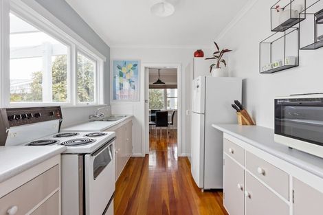 Photo of property in 17 Meeanee Quay, Westshore, Napier, 4110