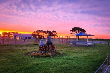 Photo of property in 5 Marine Parade, Carters Beach, Westport, 7825