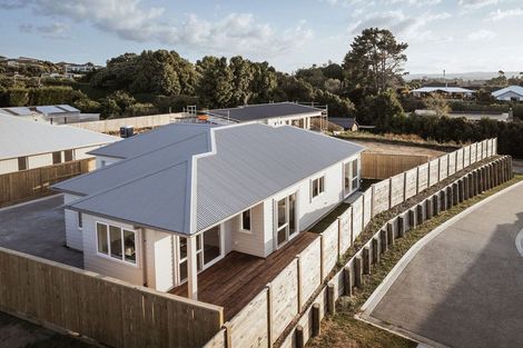 Photo of property in 11c Western Avenue, Omokoroa, 3114