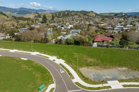 Photo of property in 52 George Fyfe Way, Wakefield, 7025