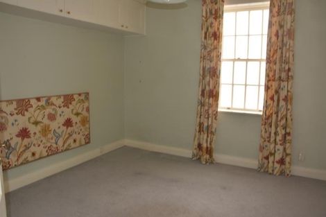 Photo of property in 2/17 Oriental Terrace, Oriental Bay, Wellington, 6011