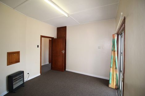 Photo of property in 16 York Street, Strathern, Invercargill, 9812