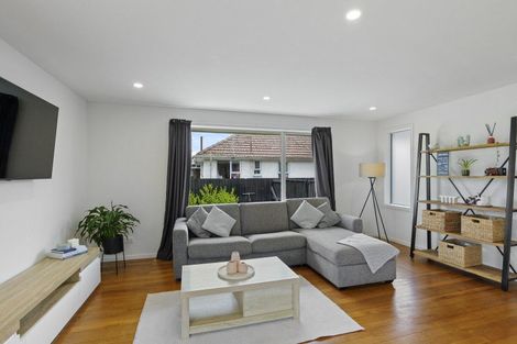 Photo of property in 63 Appleby Crescent, Burnside, Christchurch, 8053