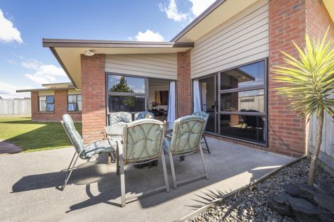 Photo of property in 62 Branigan Parade, Kelvin Grove, Palmerston North, 4414