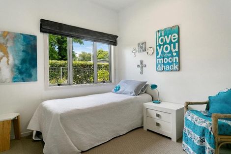 Photo of property in 15 Parata Street, Two Mile Bay, Taupo, 3330