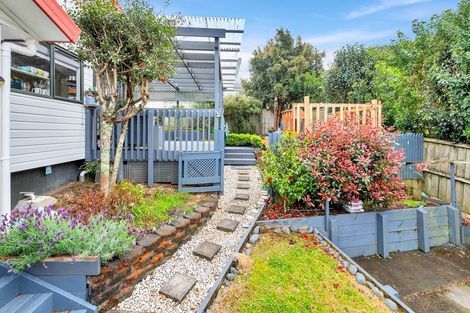 Photo of property in 1a Lesa Annis Place, Henderson, Auckland, 0612