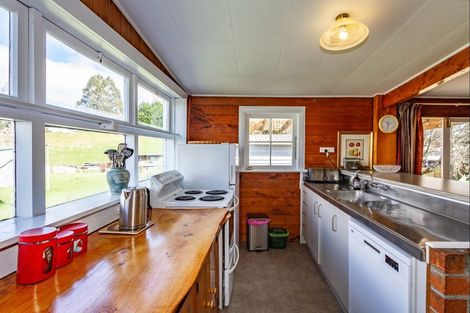 Photo of property in 6 Islington Street, Raetihi, 4632