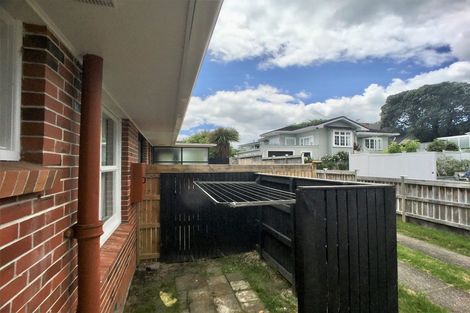 Photo of property in 1/54 Northboro Road, Belmont, Auckland, 0622