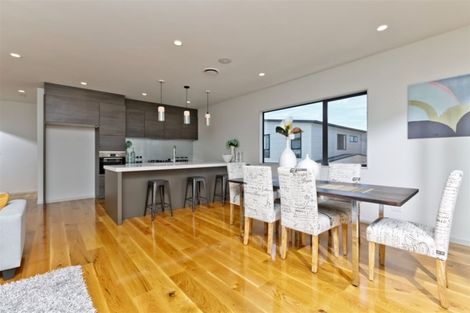 Photo of property in 6 Cavalli Road, Long Bay, Auckland, 0630