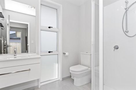 Photo of property in 63 Te Kio Crescent, Papamoa Beach, Papamoa, 3118