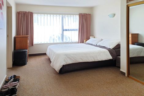 Photo of property in 7 Twomey Grove, Houghton Bay, Wellington, 6023