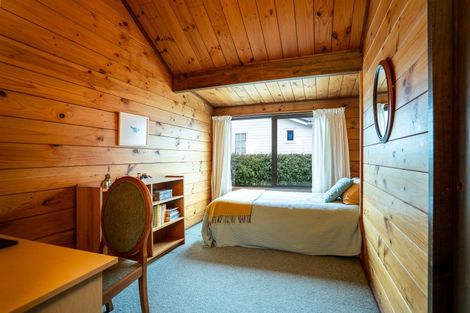 Photo of property in 42 Williams Street, Cambridge, 3434