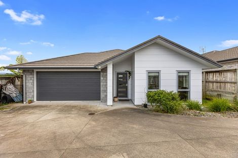 Photo of property in 68 Puhirake Crescent, Pyes Pa, Tauranga, 3112