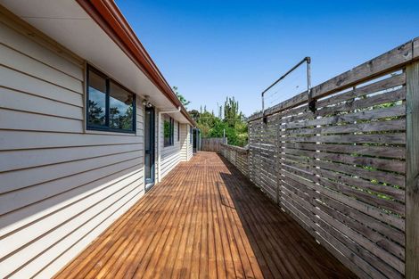 Photo of property in 169l Colwill Road, Massey, Auckland, 0614